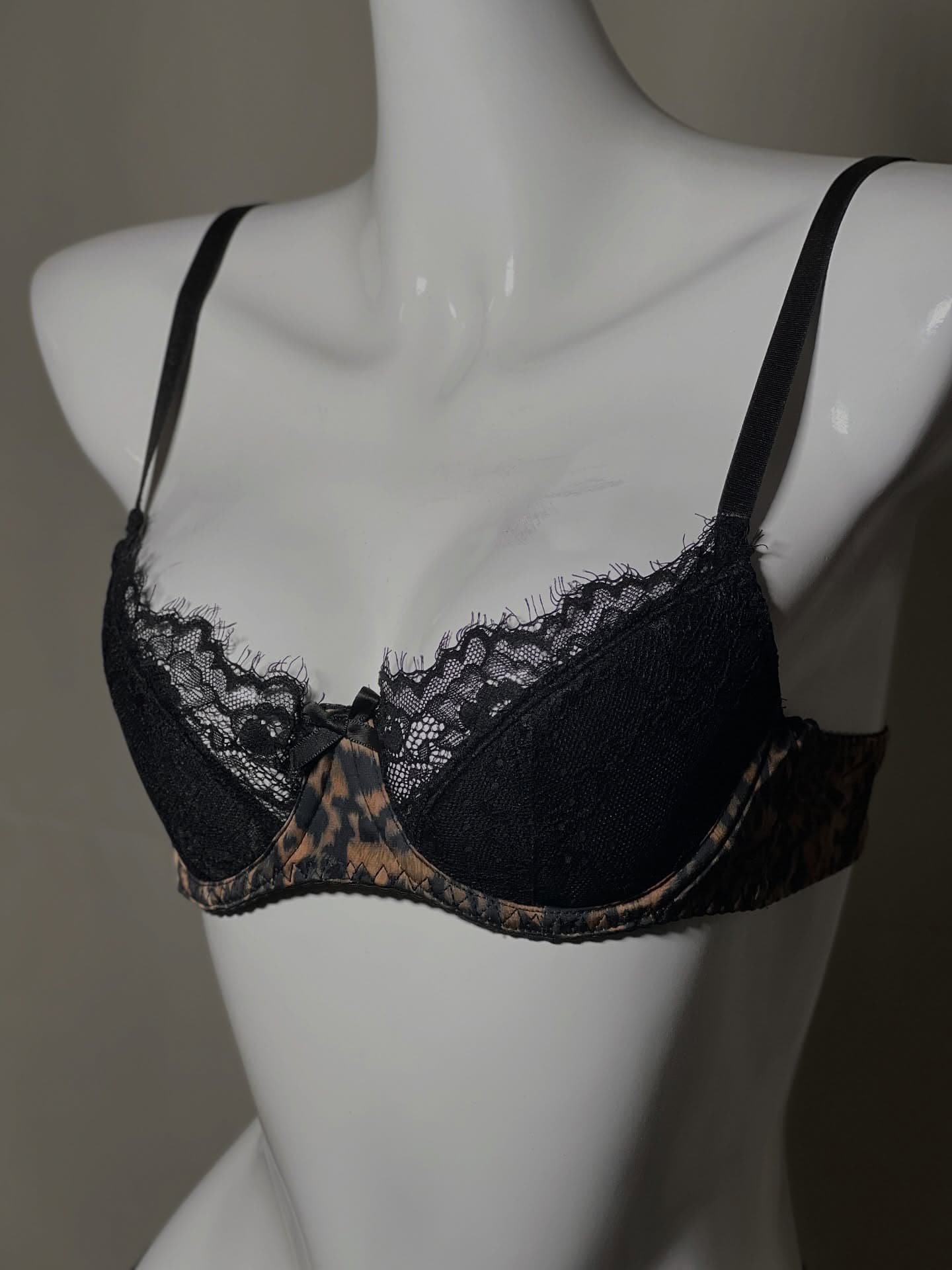 Leopard Lace Bra & Panty Set - Preview Angle 6
