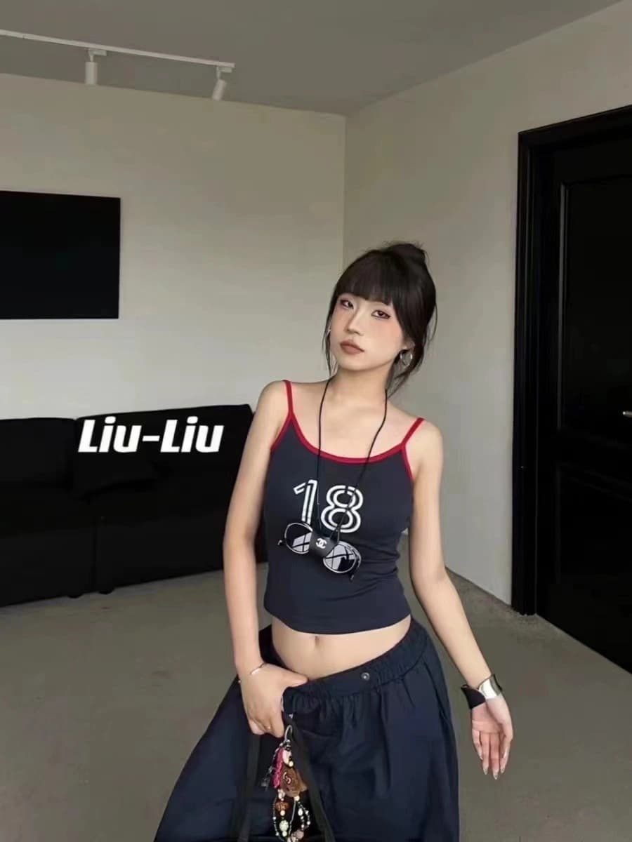 Sporty Crop Tank - Preview Angle 2