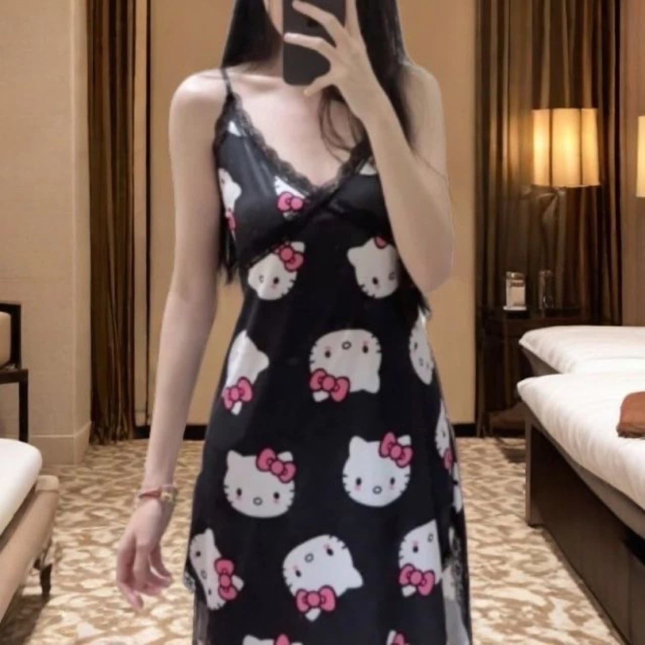 Hello Kitty Nightdress - Preview Angle 2