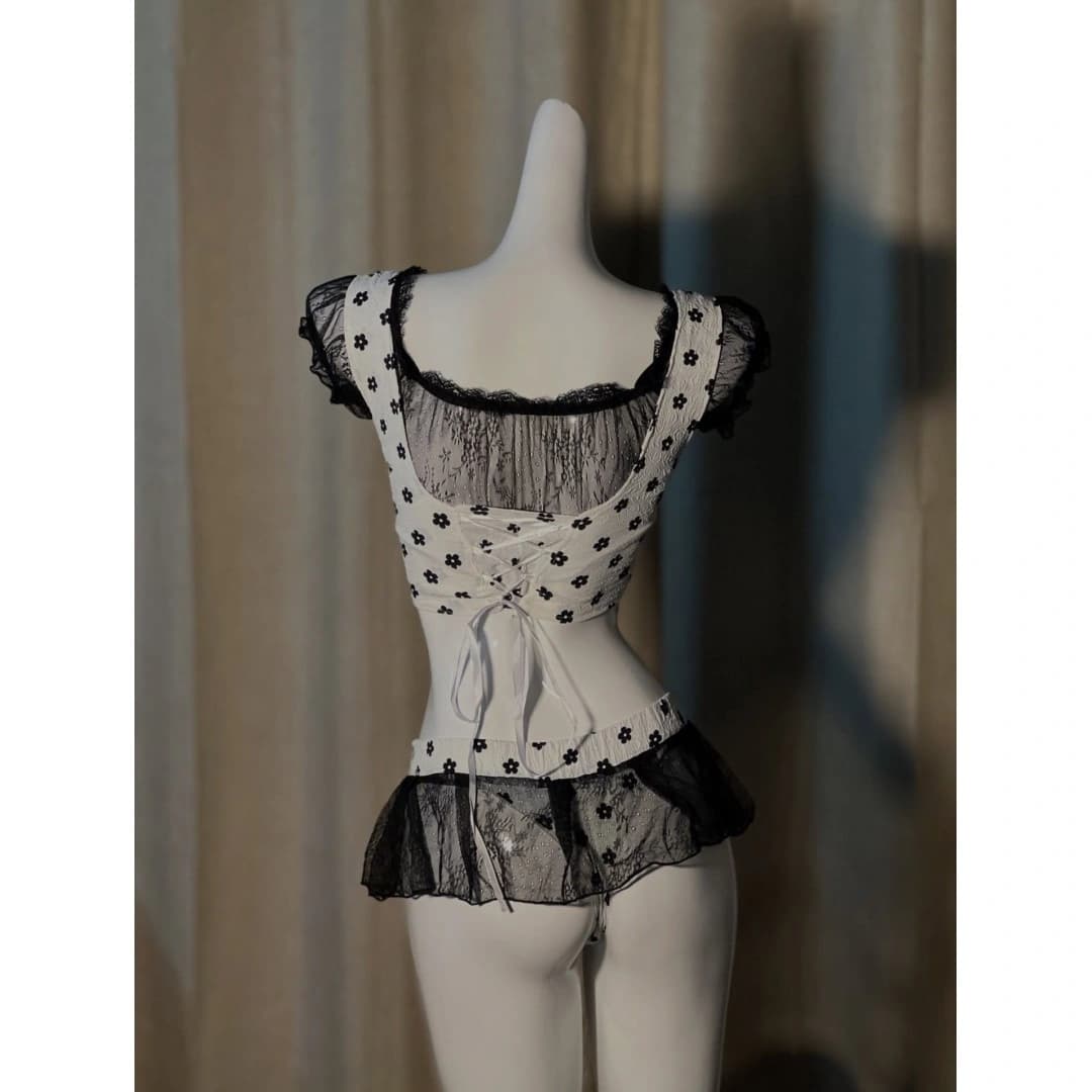 Maid-Inspired Lace Set - Preview Angle 8